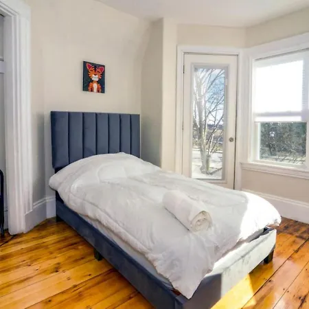 Historical Urban Oasis - 6 Bedroom 3 Bath * Boston