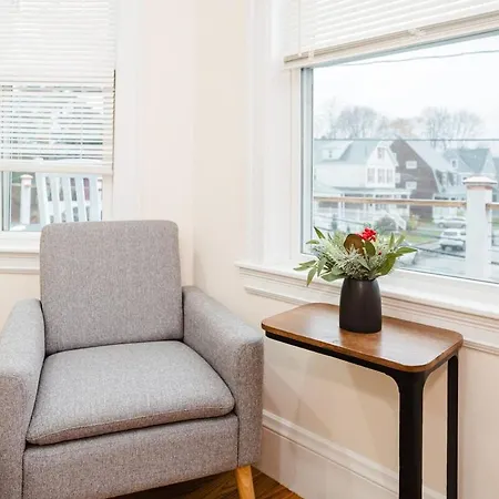 76-2 New 5br Townhouse Near Ashmont Station Apartment