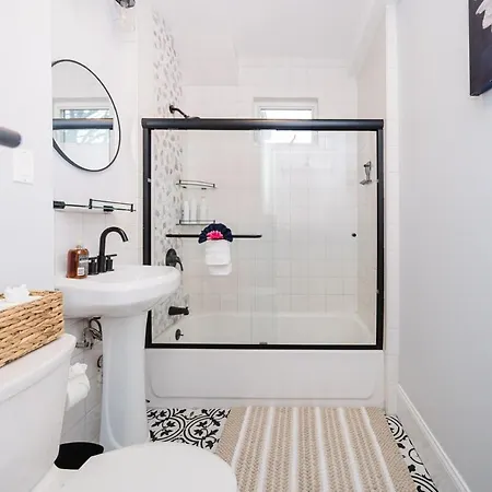 76-2 New 5br Townhouse Near Ashmont Station *