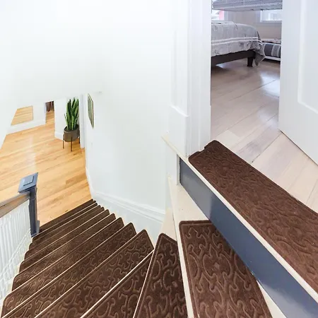 76 Carruth - 4br Cozy And Lovely Apartment