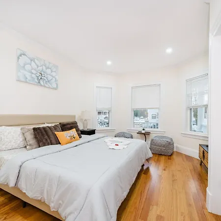 76 Carruth - 4br Cozy And Lovely Apartment Boston