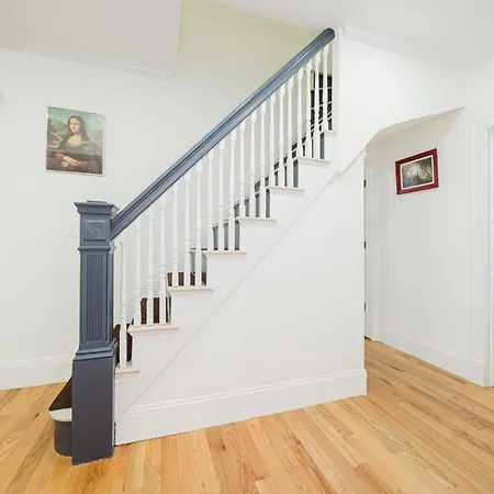Apartment 76 Carruth - 4br Cozy And Lovely