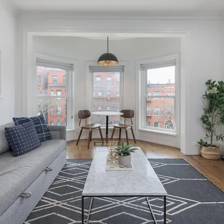 304 Newbury Street By Thatch Aparthotel 4*