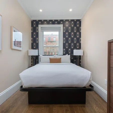 304 Newbury Street By Thatch Boston