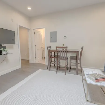 Luxury At 2br 2ba 200mbps Internet