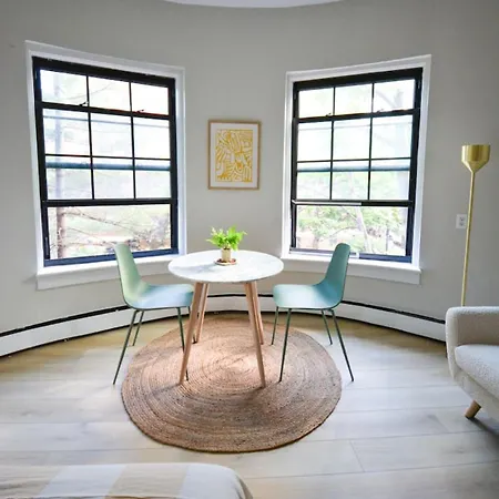 Apartment Near South End *
