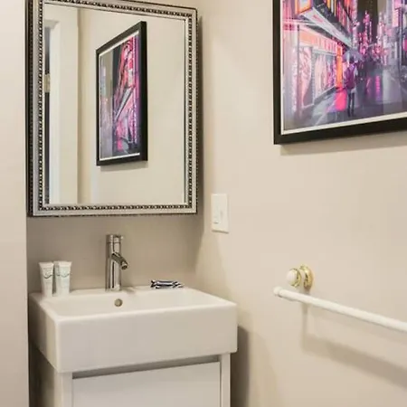 Apartment Centrally Located 1bed Newbury Street *