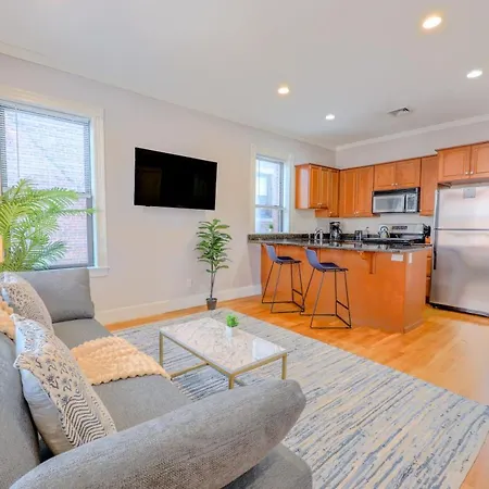 Cozy Fenway 1br And 1bath Close To Fenway Park Boston