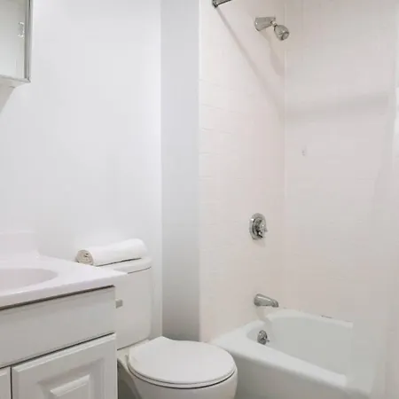 Spacious Fenway 1br *