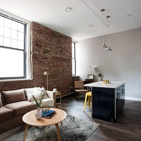 Centrally Located Luxurious Loft Walk Anywhere Apartment