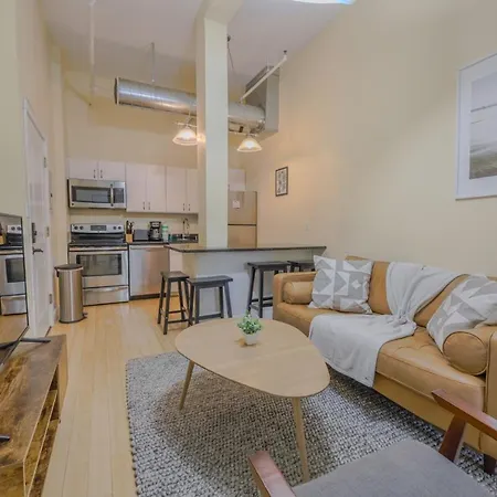 Almost There 4bed 2bath In Downtown