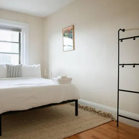 Stunning 1br Steps To Fenway * Boston