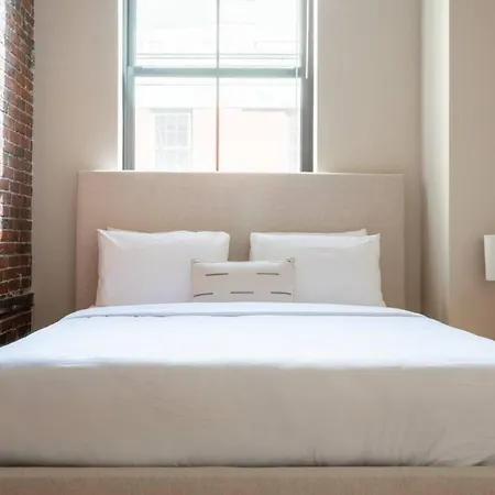 Apartment Beautiful 4br 2br Downtown Xing High Ceilings