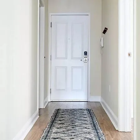 Spacious 2br Fidi District Centrally Located