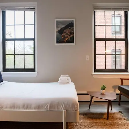 Apartment Modern In South End Boston