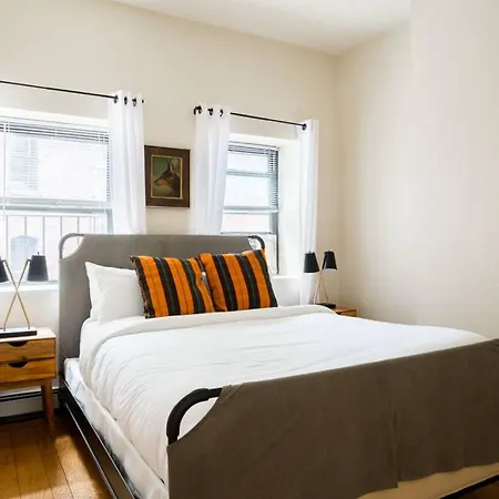 Fabulous 2bed 2bath Downtown