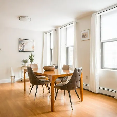 Apartment Delightful Downtown 2bed 2bath