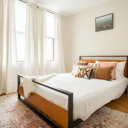 Delightful Downtown 2bed 2bath