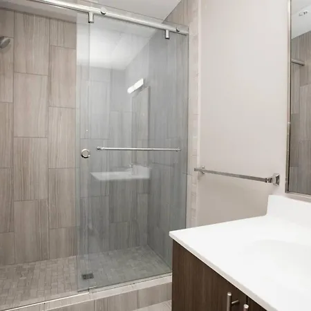 Keyless Entry Laundry In Unit Pet Friendly