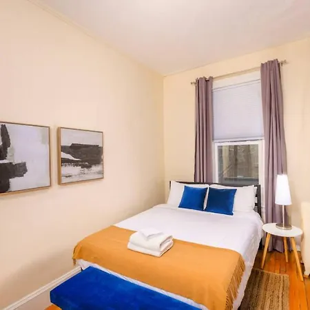 Centrally Located Back Bay 1 Bedroom Apartment