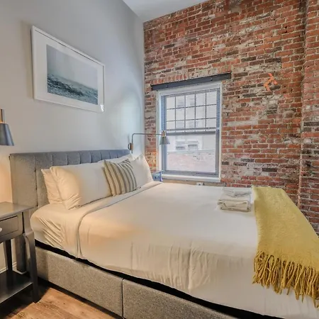 Parking Available Fully Furnished 4 Bed 2 Bath Flat Boston