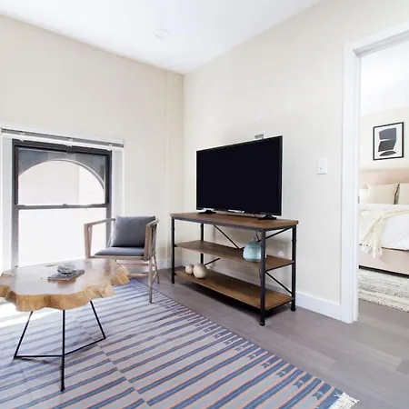 Apartment Downtown Nurses Welcome