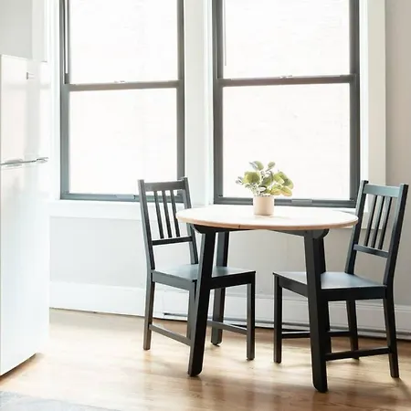 Apartment Simple 1br Steps To Common And South End