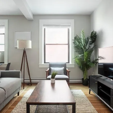 Airy 1br Walkable To Everywhere In Apartment Boston