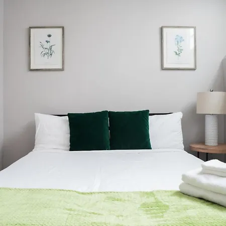 Perfect Traveling Nurse Housing In Theatre District * Boston
