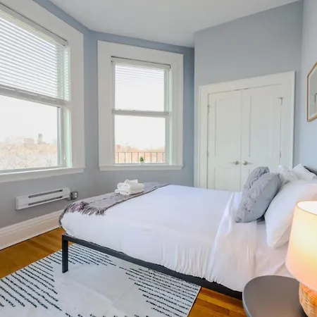 Apartment Spacious Back Bay 2br *