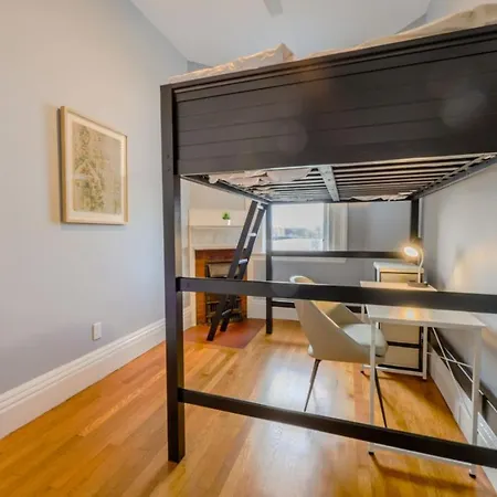 Spacious Back Bay 2br Boston