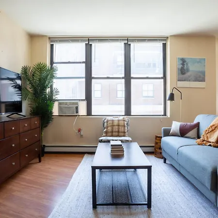 Financial District Charm And Close Walk To Downtown Apartment *