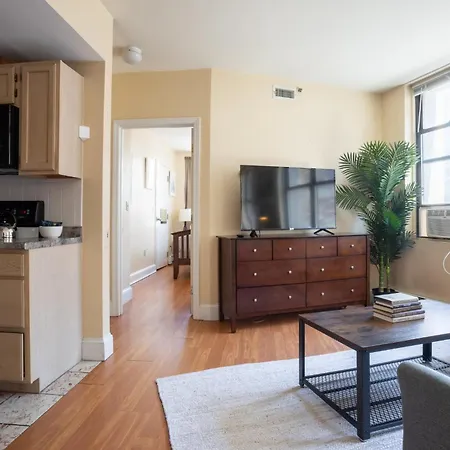 Financial District Charm And Close Walk To Downtown *