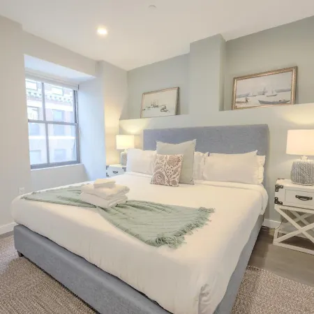 Luxury Loft Washer And Dryer Pet Friendly *