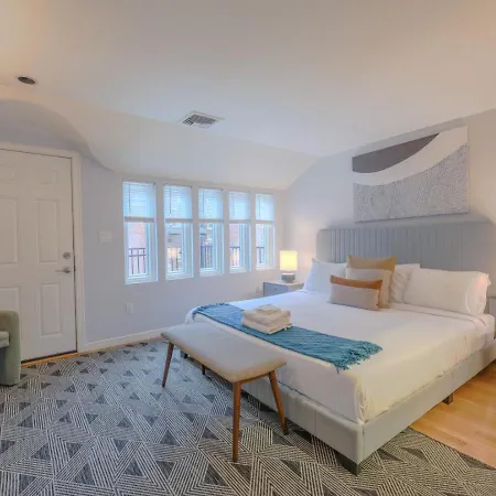 Apartment Luxurious Fenway 2br Penthouse With Roof Decks Boston