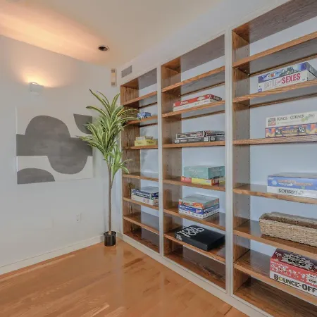 Luxurious Fenway 2br Penthouse With Roof Decks Boston
