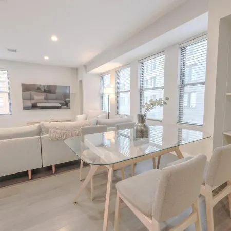 Luxury Loft Washer And Dryer Pet Friendly * Boston