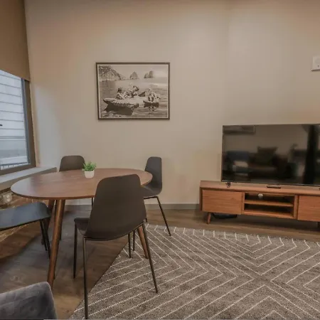 Apartment Classic And Chic 1 Bedroom Boston