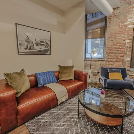 Classic And Chic 1 Bedroom Apartment Boston