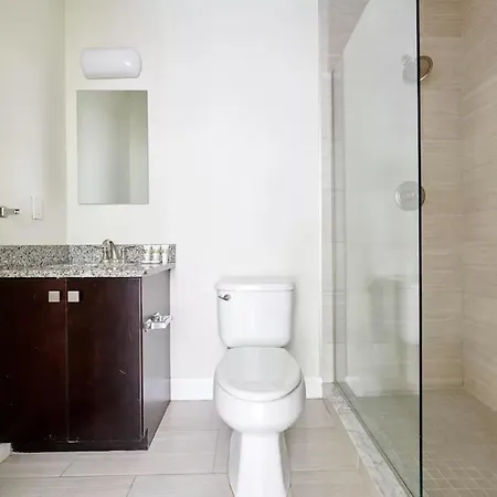 Lavish Fidi 2br 2ba Close To Everything Apartment