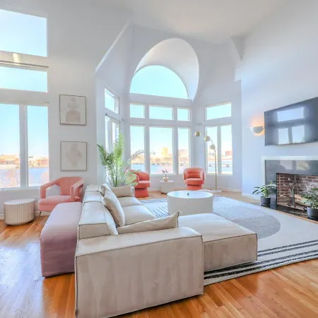 Apartment Luxurious Fenway 2br Penthouse With Roof Decks *