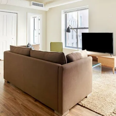 Apartment Bold And Spacious 2 Bed In Financial District *