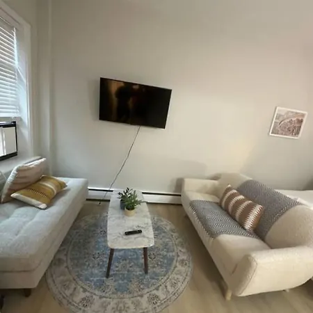 Apartment Sleek Back Bay Boston