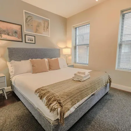 Gorgeous 2br In Financial District *