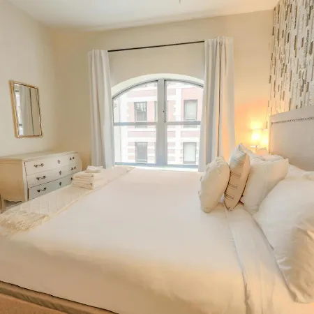 Gorgeous 2br In Financial District *