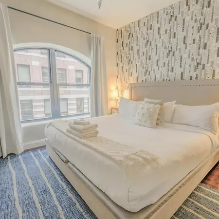 Gorgeous 2br In Financial District Apartment