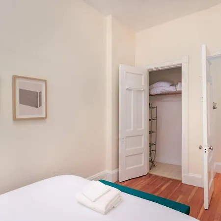 Cozy Back Bay 1 Bed 1 Bath Apartment Boston