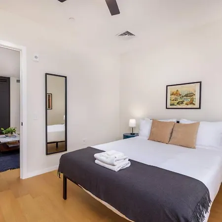 New Gorgeous 2br Mission Hill *