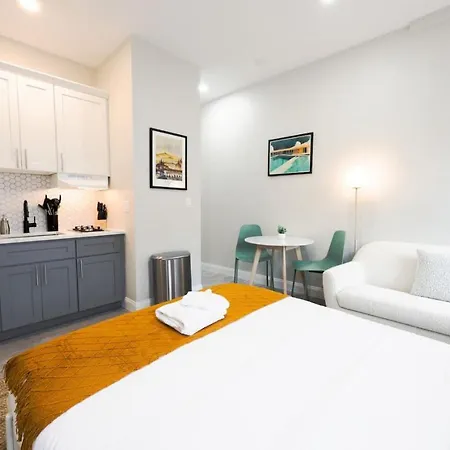 Apartment Modern Bright Back Bay Boston