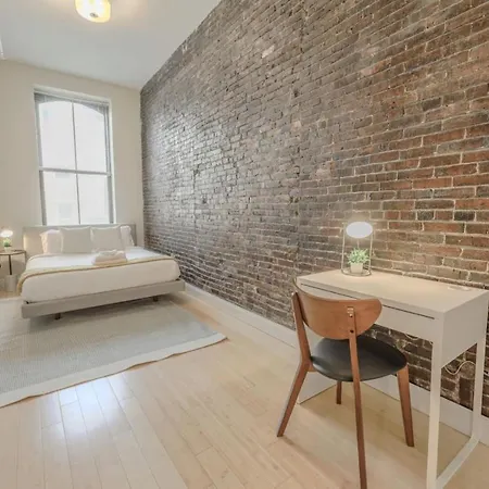 Simple Spacious Apartment Boston